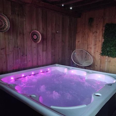 Готель Gite & Spa La Perle Verte Versainville Екстер'єр фото